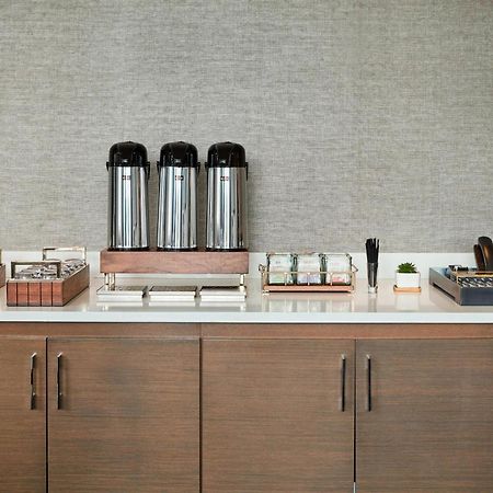 Ac Hotel By Marriott Cincinnati At The Banks Екстериор снимка