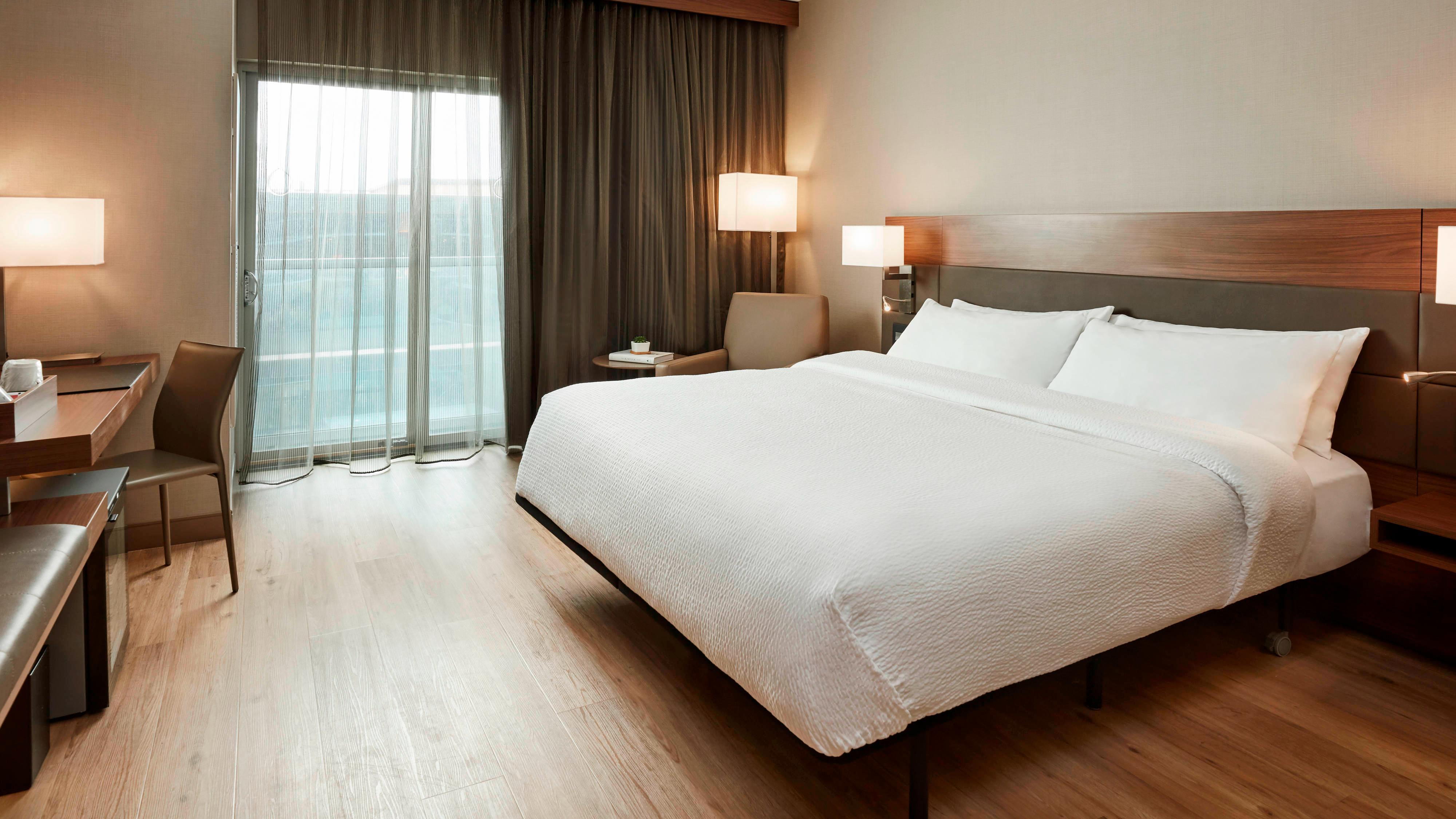 Ac Hotel By Marriott Cincinnati At The Banks Екстериор снимка