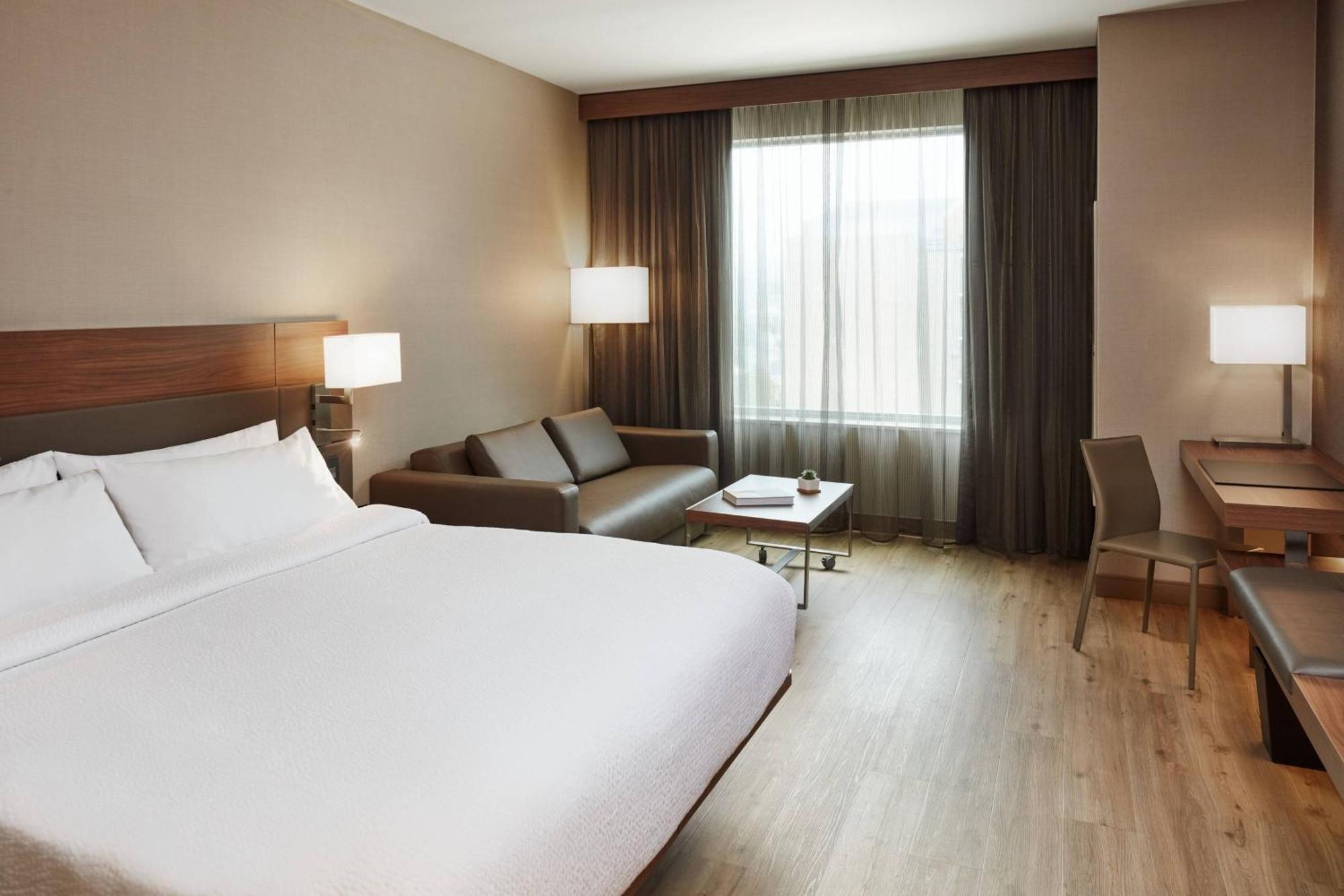 Ac Hotel By Marriott Cincinnati At The Banks Екстериор снимка